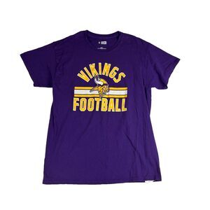 Minnesota Vikings Men's T- Shirt Size Large Embroidered Logo NFL Apparel Purple